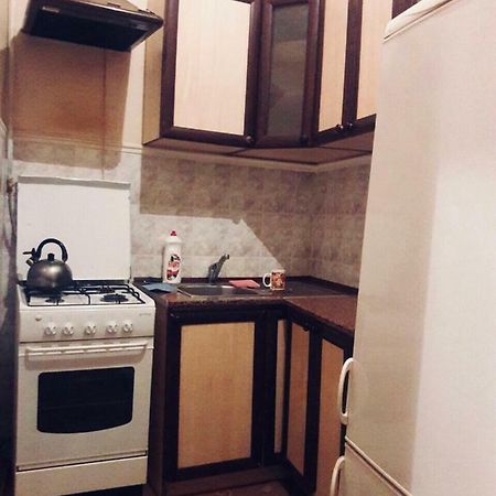 Квартира між вокзалом і центром Львов Экстерьер фото
